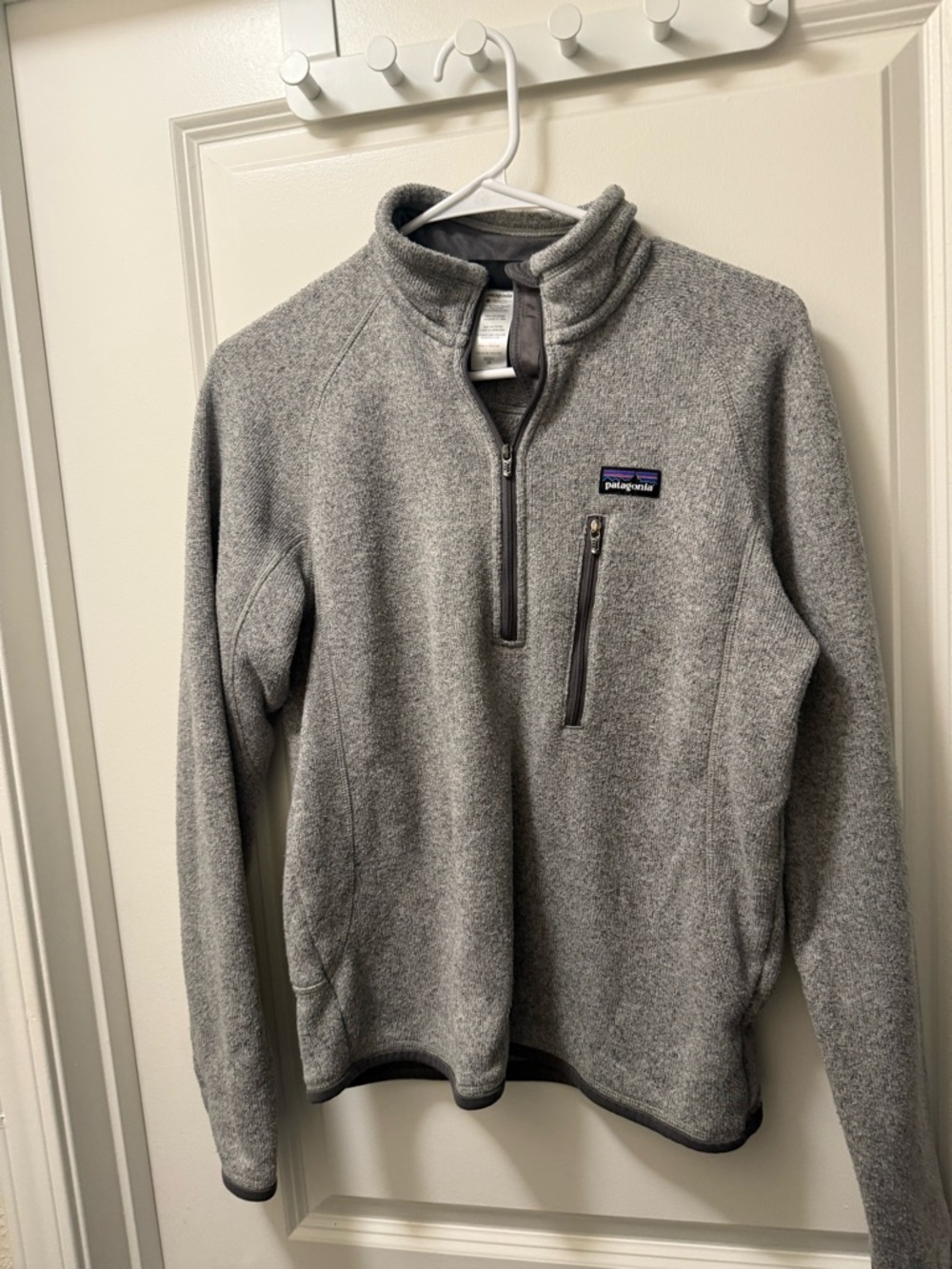 Patagonia Gray Men’s Quarter-Zip Fleece Pullover